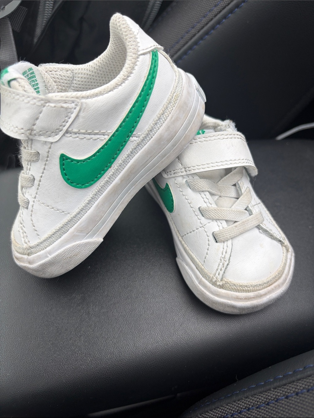 Nike White and Green Kids Low-Top Sneakers